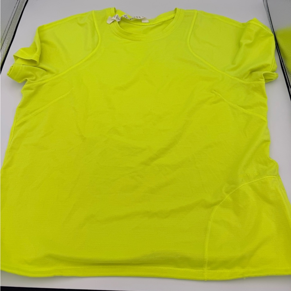 Lulul exercise shirt